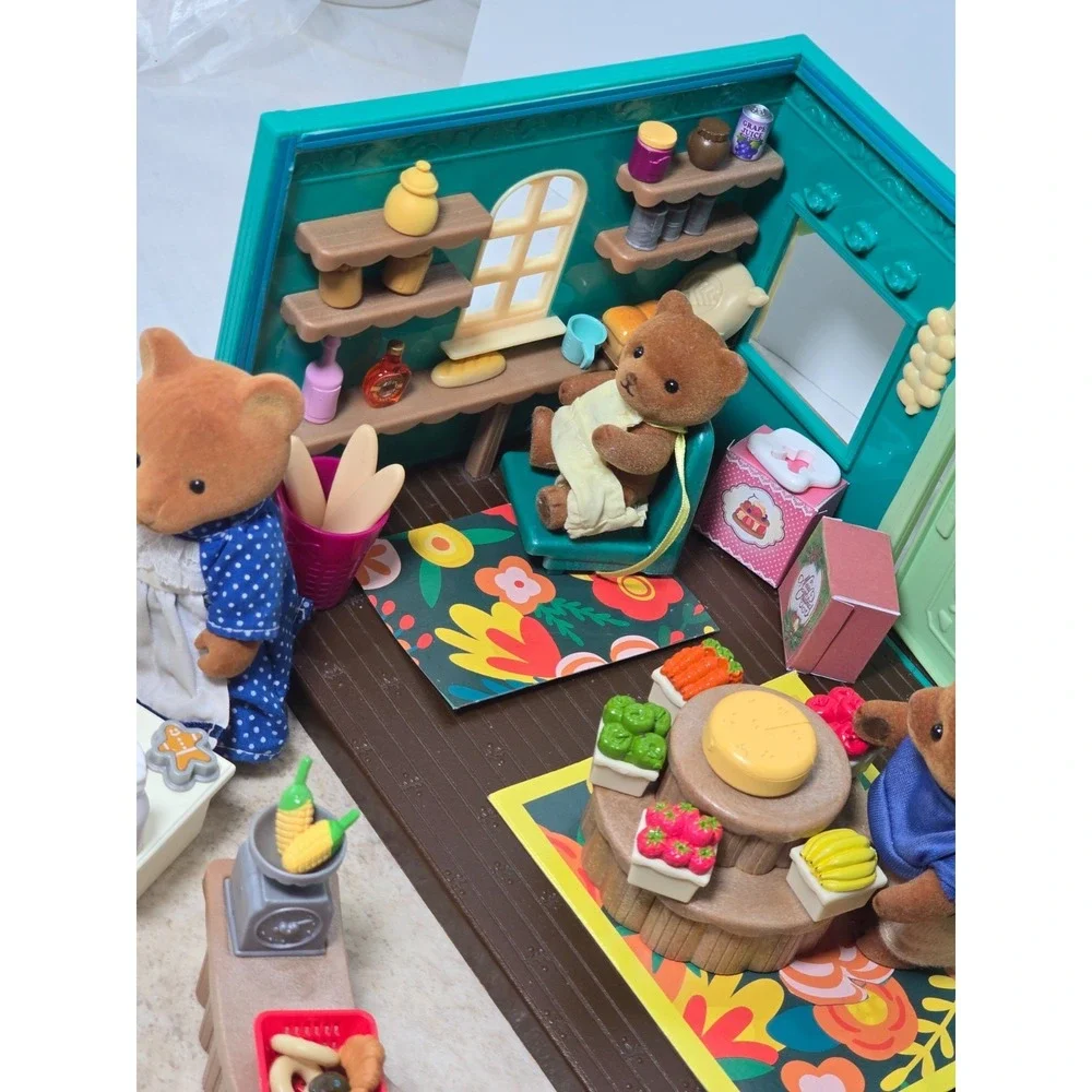 Li'l Woodzeez Calico Critters Mix HOPPIN' FARMERS MARKET Store with Toy Food